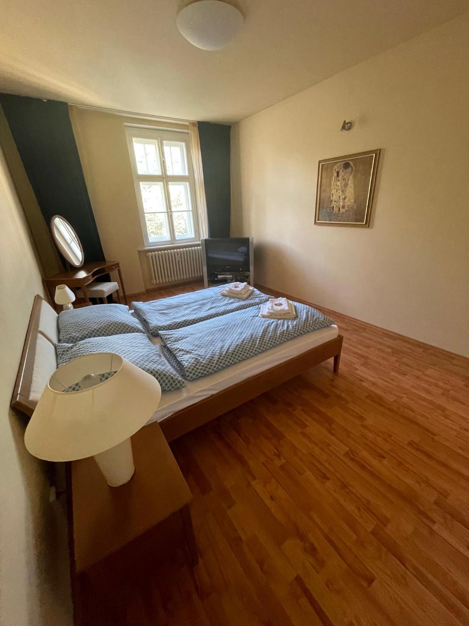 Huge Two Floor Apartment On The Park Colonnade With Free Parking For One Car, 160 Sqm Karlovy Vary Extérieur photo